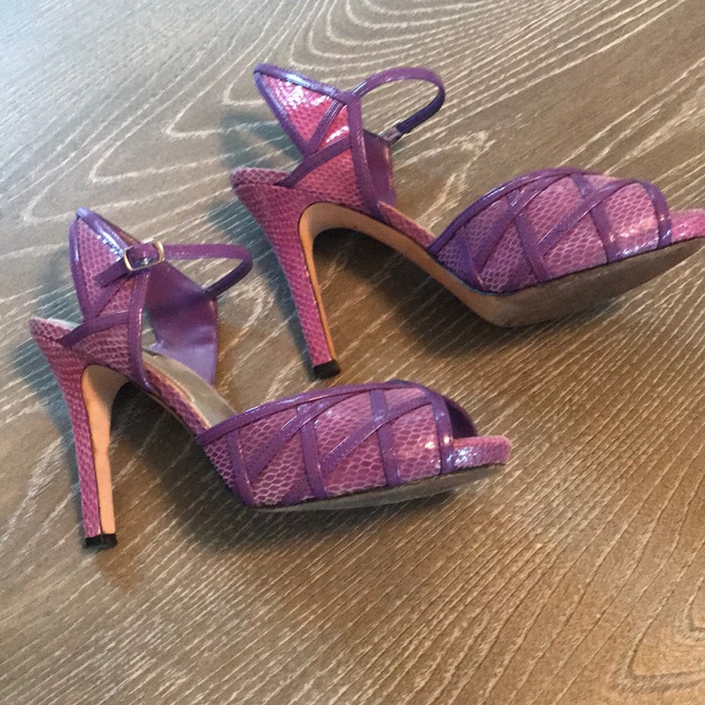 Shoes - Picture 2 of 3